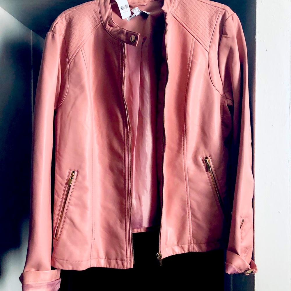 Outer wear- pink faux leather